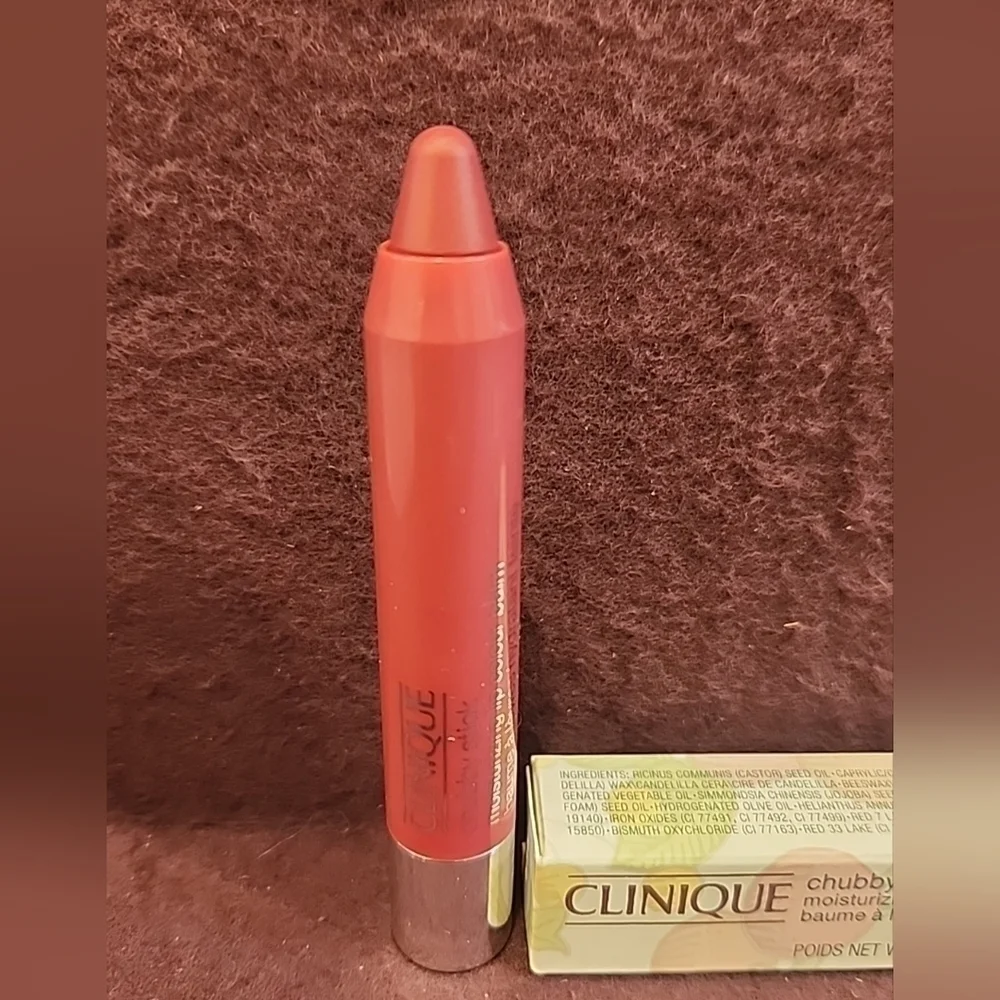 Clinique Chubby Stick Moisturizing Lip Colour Balm #07 Super Strawberry